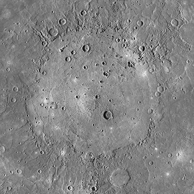 Photo en couleurs grisées du basin d'impact Caloris, zoom sur la surface de la planète.