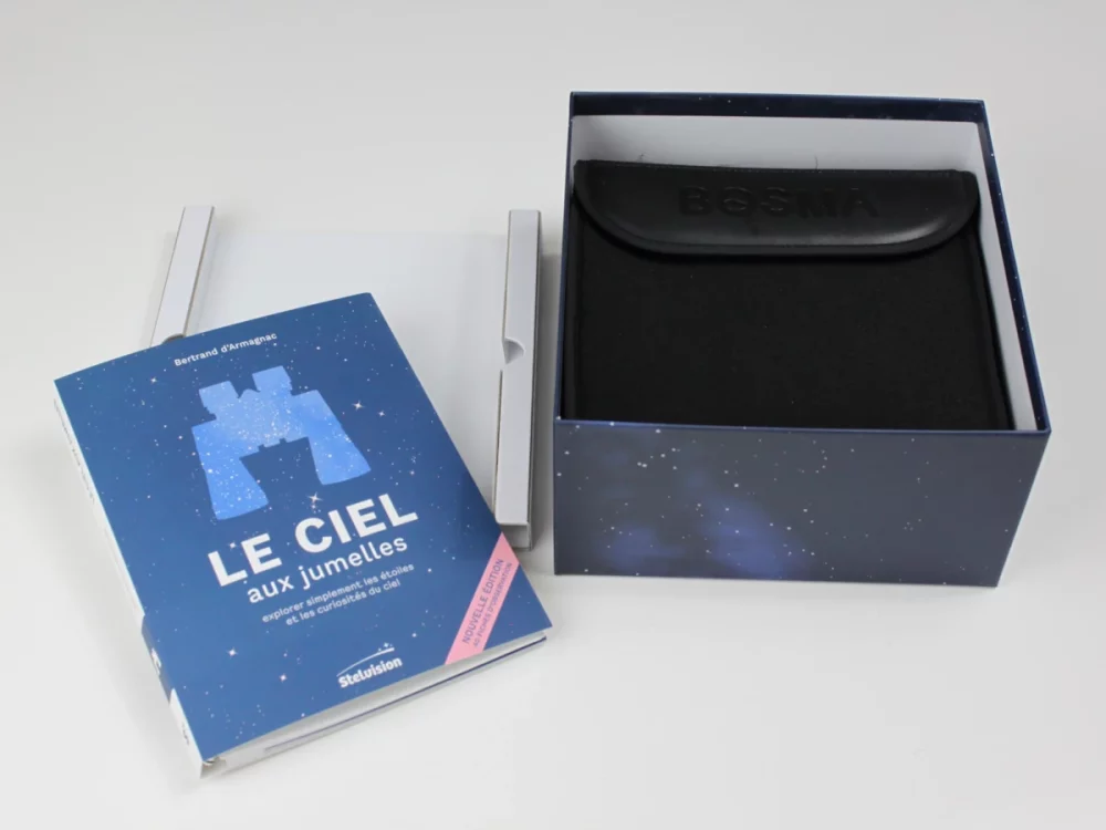 photo Coffret Le Ciel aux jumelles ouvert, livre posé