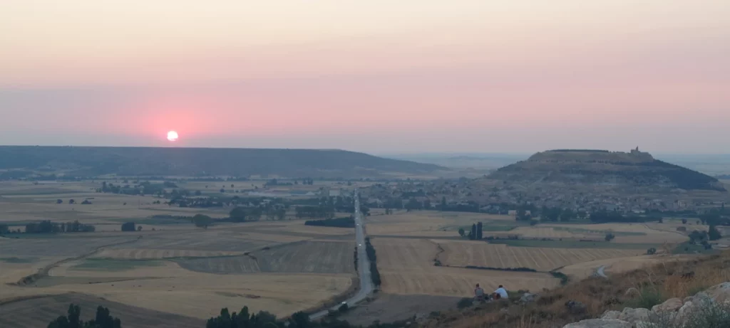 photo de coucher de soleil au soir du 12 août 2026 à la fin de l'éclipse.
