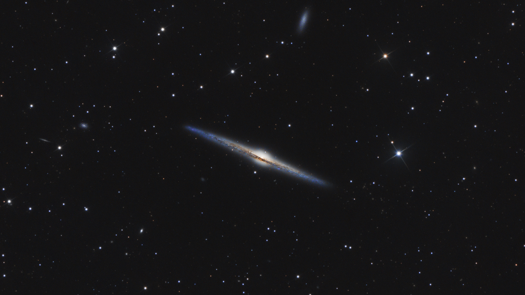 NGC4565 La galaxie de l'aiguille à l'APN