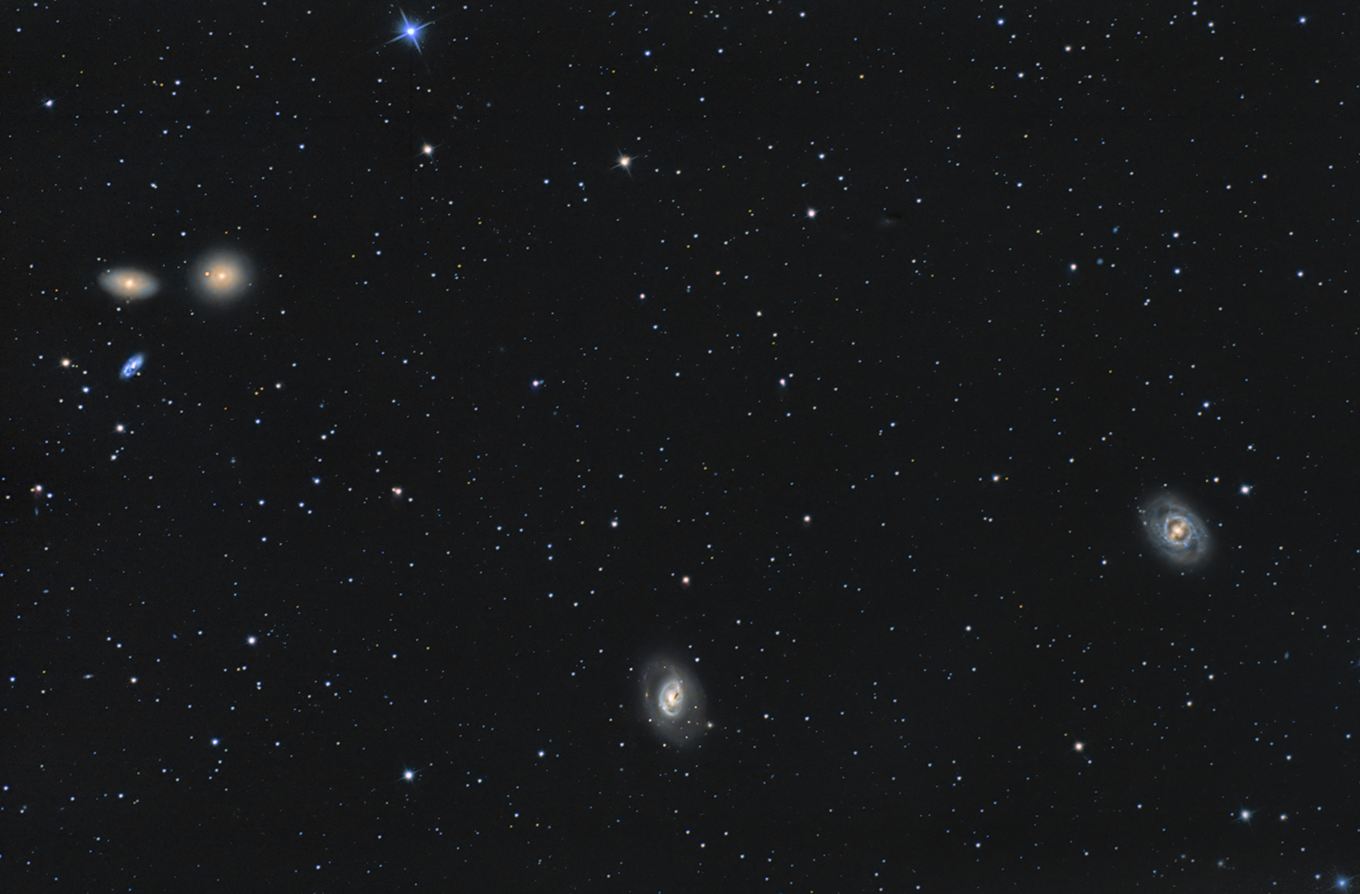 Un petit groupe de galaxie ! 
